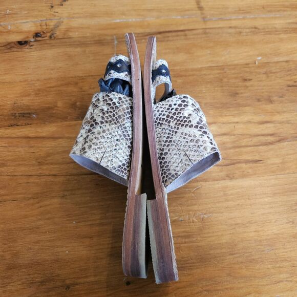Free People Saturday Slide Snakeskin Print Flats Size US 7/EU 37.5 Beach Pool - Picture 6 of 9